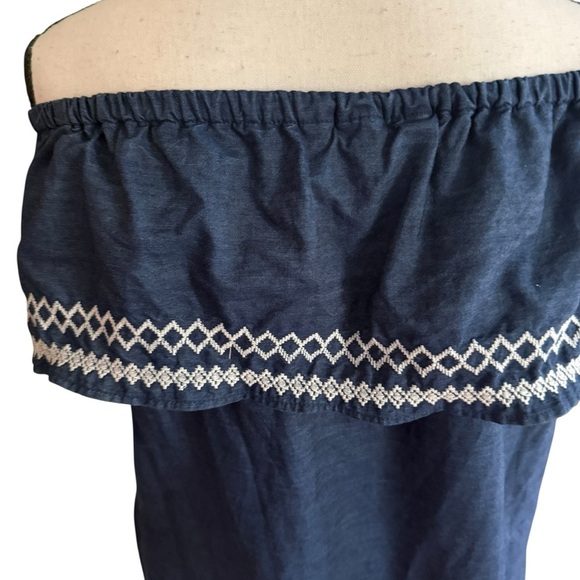 Westport Chambray Embroidered Dress M Blue Off the Shoulder Pockets Cotton - Picture 4 of 10